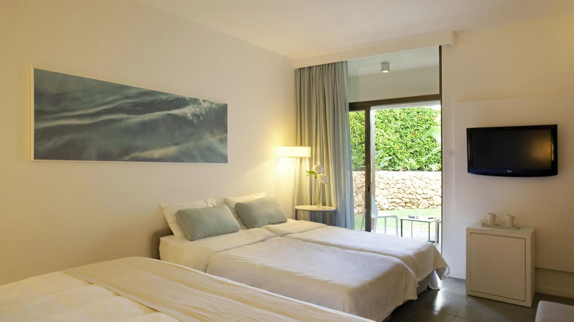 Capo Bay Hotel Protaras