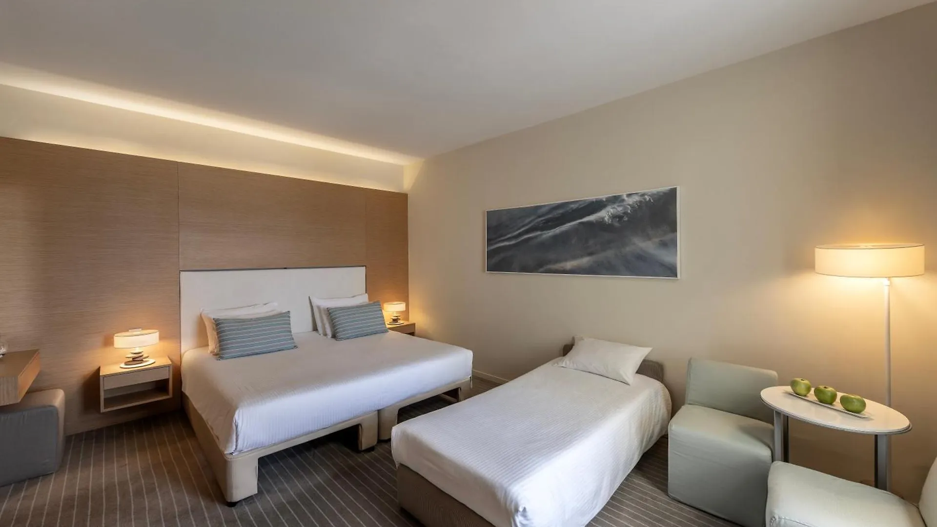 Capo Bay Hotel Protaras