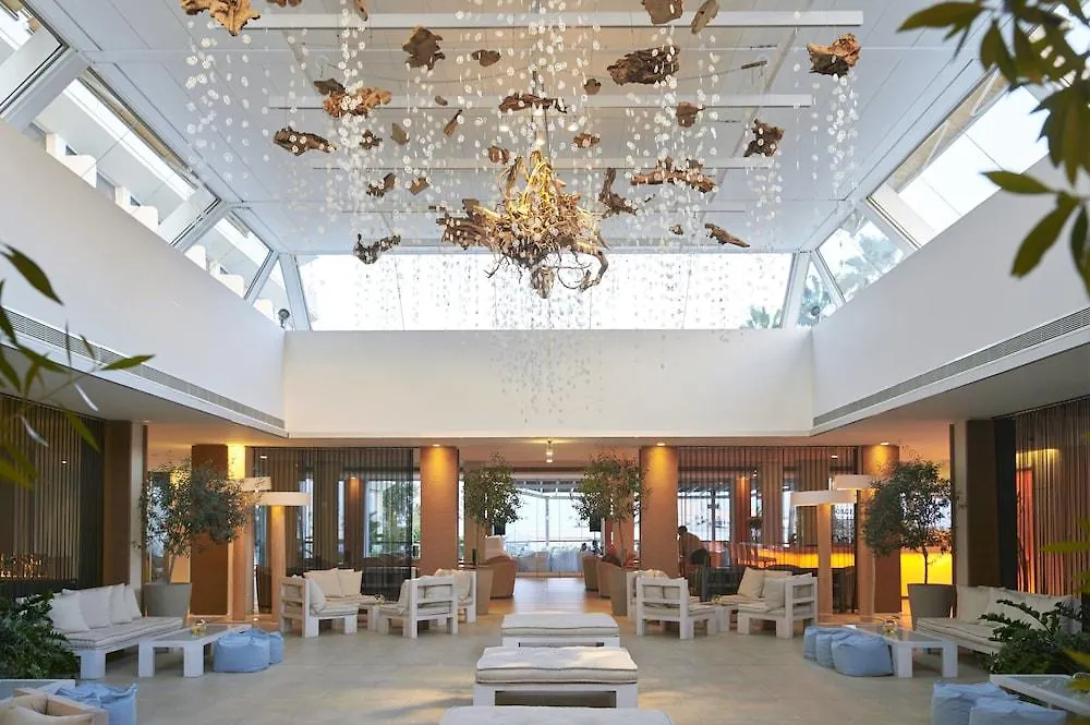 Capo Bay Hotel Protaras